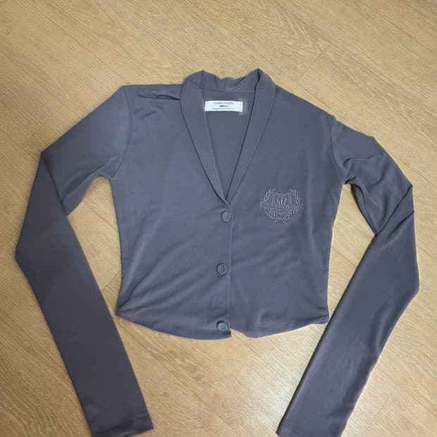 배드블러드 크롭 가디건 XS