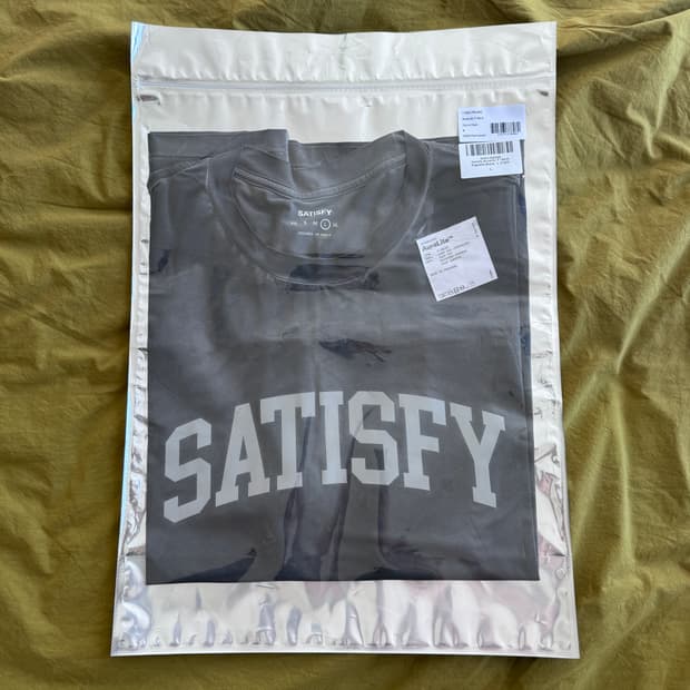 [3] 새티스파이 아우라라이트 티셔츠 피그먼트 블랙