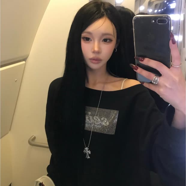 seiie 세이에 원숄더 맨투맨 Twinkle Off shoulder