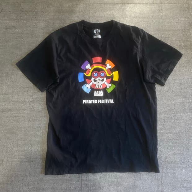 Uniqlo 유니클로 올드스쿨아메카지 루피해적 반팔티셔츠