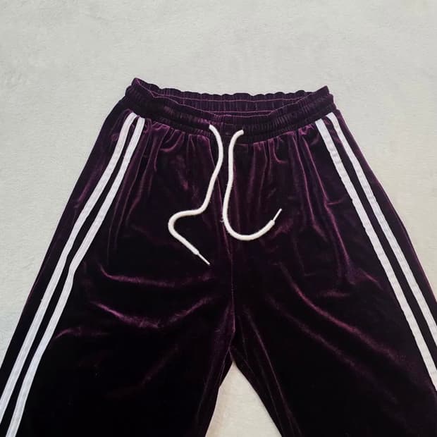 (남녀공용) 벨벳 트레이닝팬츠