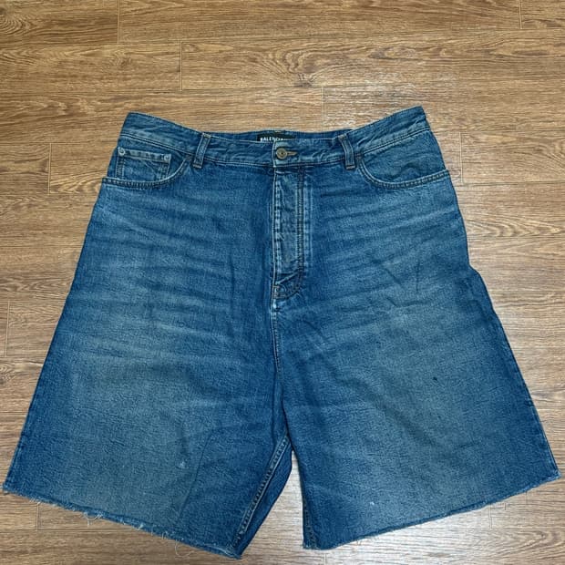 발렌시아가 데님 쇼츠 반바지