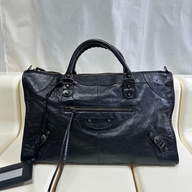 [A 정품] 발렌시아가 시티 모터백 라지 블랙