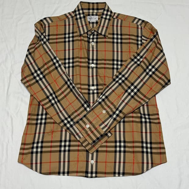 버버리(Burberry) 클래식 노바체크 셔츠