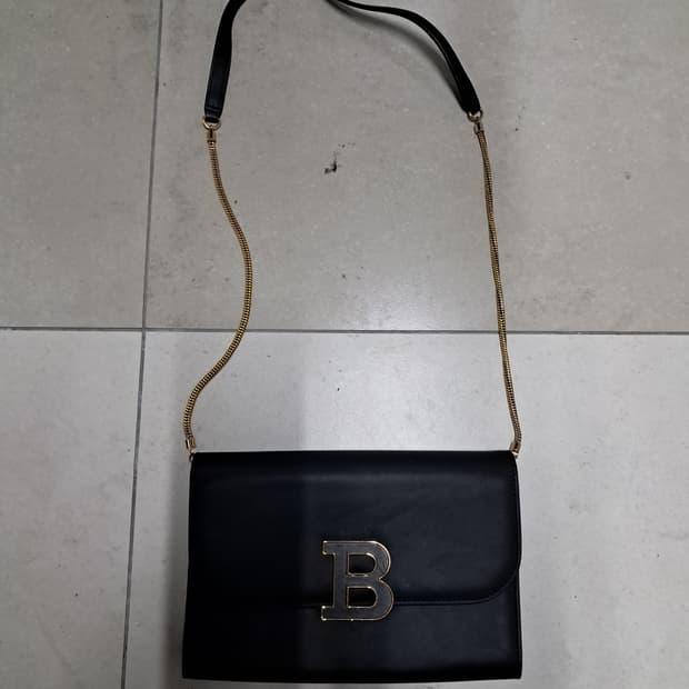 발리 블랙 체인 숄더백