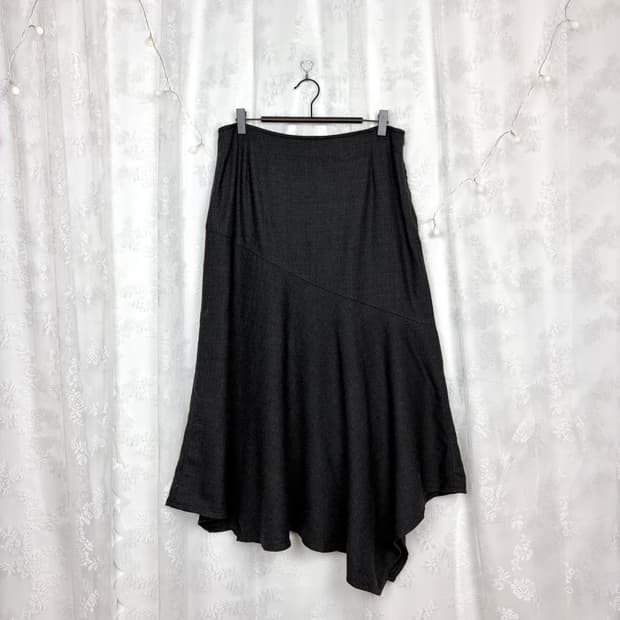 ANNA BASSANI asymmetric flare long skirt