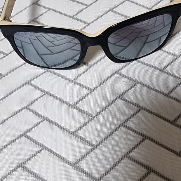 브레라 네로 명품 선글라스 팔아요