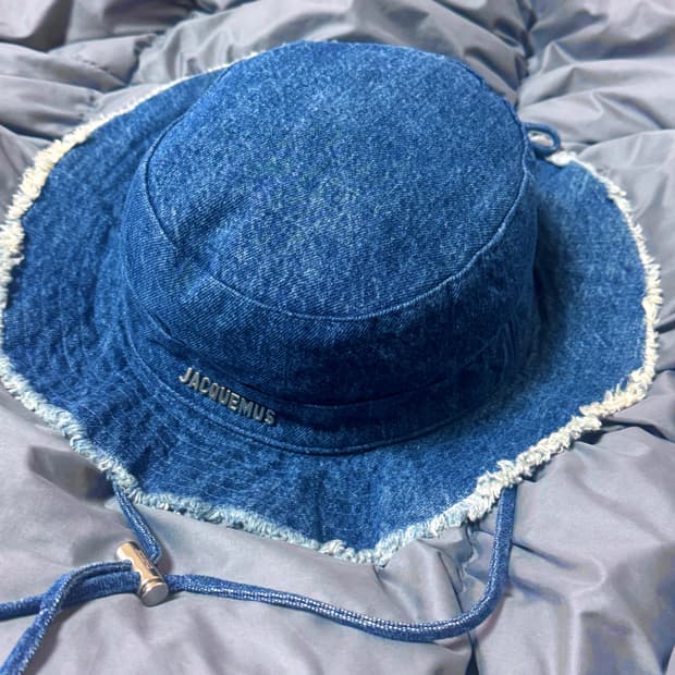 (62) 자크뮈스 르밥 아티초크 버킷햇 그라디언트 블루 데님 벙거지