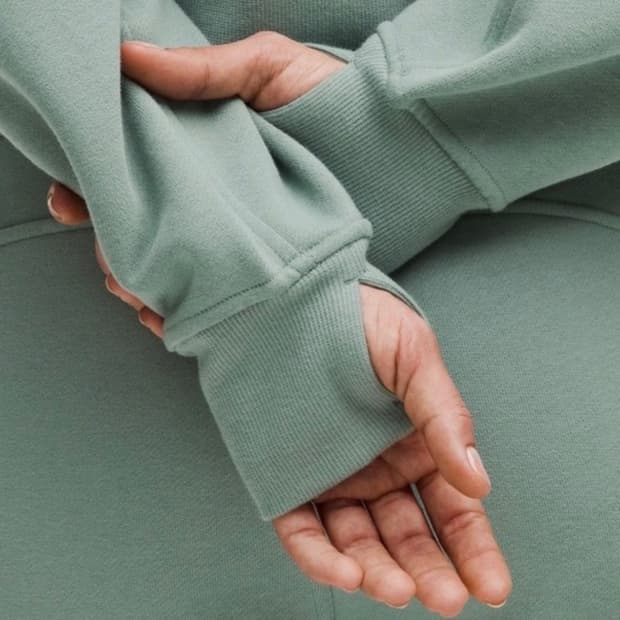 (새상품) 룰루레몬 스쿠바 오버사이즈 퍼넬넥 하프집업