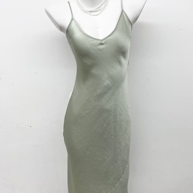 페어리 새틴 맥시 슬립