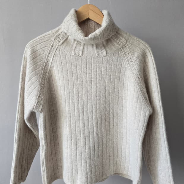 크리미 톤 폴라넥 울 니트