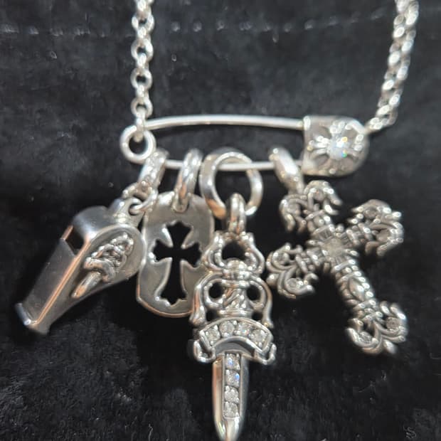 크롬하츠 대거휘슬 펜던트(정품)