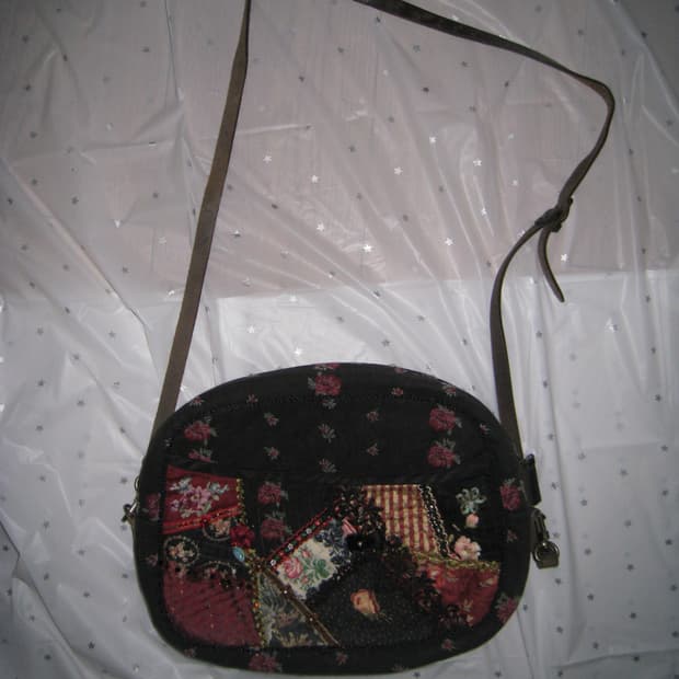 Flower patchwork cross bag