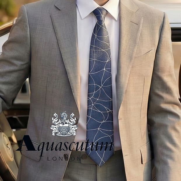 아쿠아스큐텀 실크 네이비 패턴 넥타이 9.1cm A+등급 A19884
