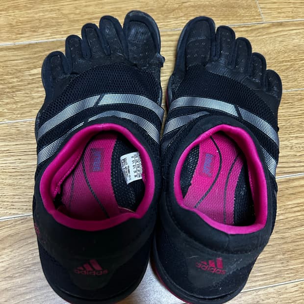 2012年 Adidas adiPure Trainer