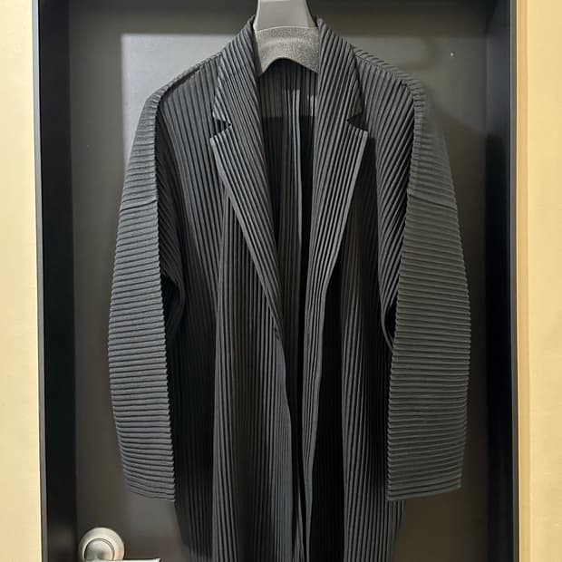 옴므플리세 이세이미야케 컬렉션라인 기모노 자켓 블랙 3사이즈 신품급