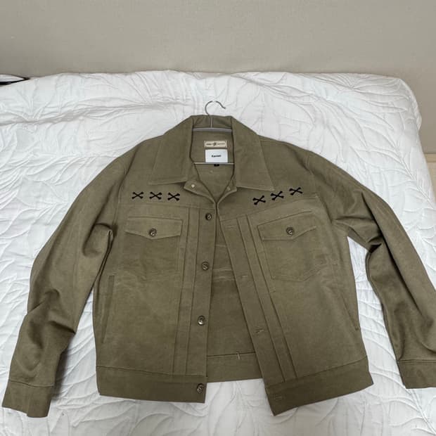 아오이로 카미엔 콜라보 자켓