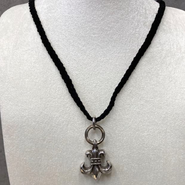 크롬하츠 플레어 펜던트 + 줄 (체인)