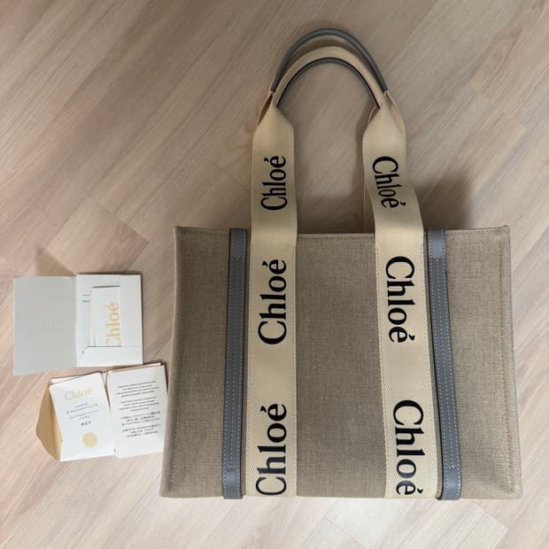 끌로에 Chloe 우디 미디움 토트백 화이트 디바인 그레이 (블루)