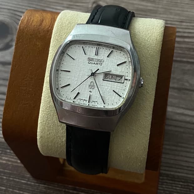 세이코 Seiko 쿼츠 스퀘어 린넨 다이얼