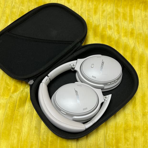 보스 QC45 화이트 스모크