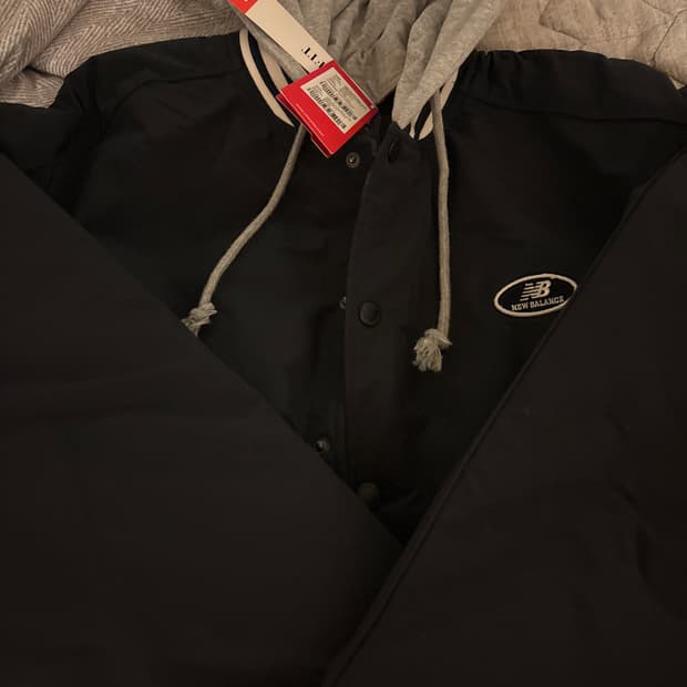 new balance 바시티 패딩 자켓