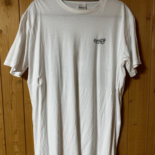 립앤딥 티셔츠