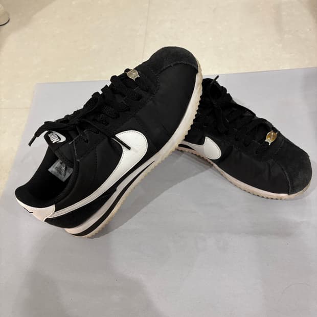 나이키 나일론 코르테즈 검흰 245