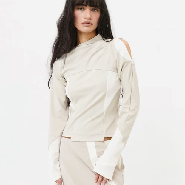 웻태그 FRONT TUCK RIB PANEL TOP BEIGE