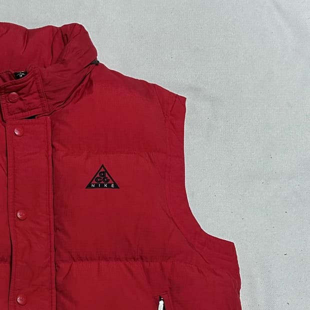 100 나이키90’s ACG 구스다운 패딩조끼