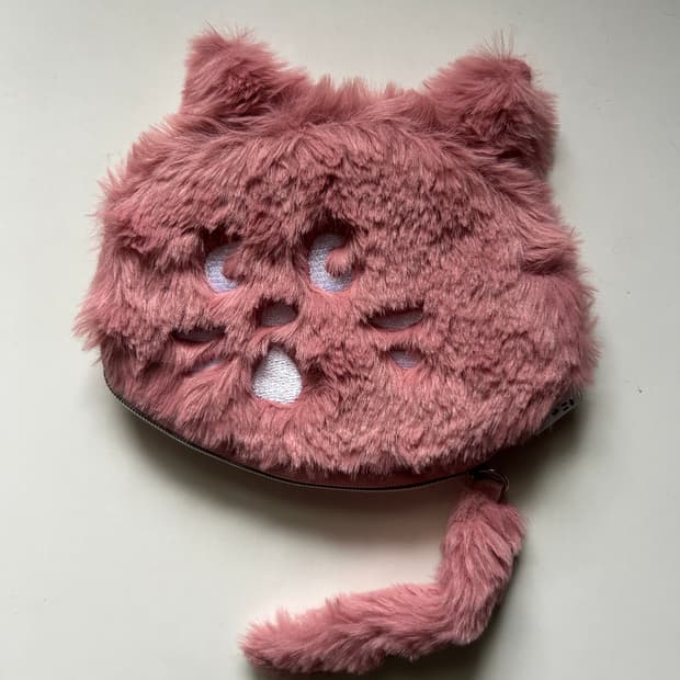 네넷냐 파우치 