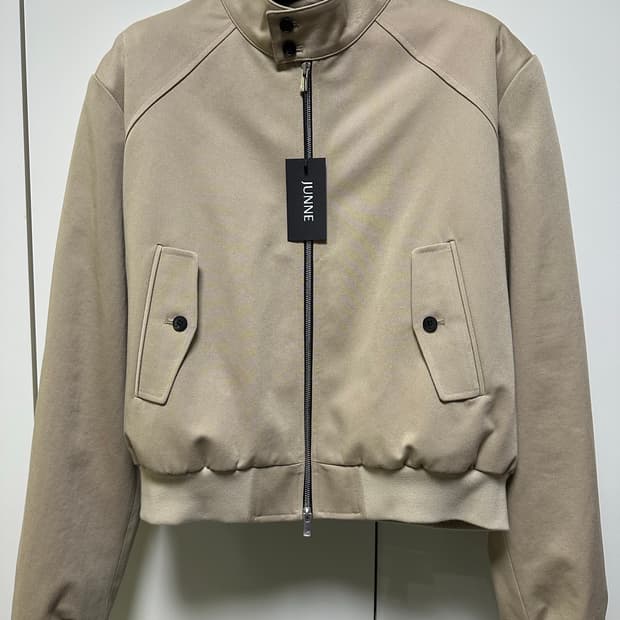 [새상품, M] 준느 j38 바라쿠타 베이지