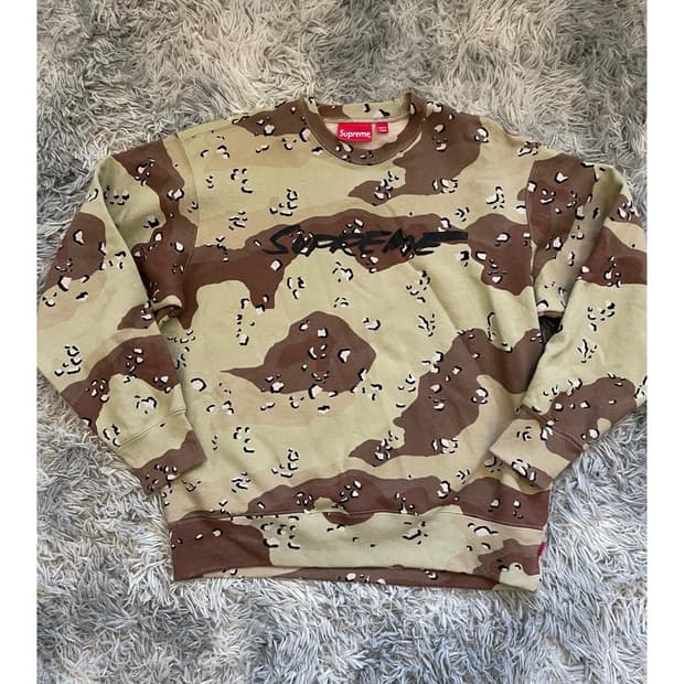 20FW 슈프림 퓨추라 로고 맨투맨 초콜릿 칩 카모 M
