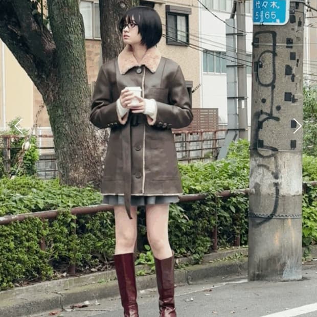 낫유어로즈 무스탕 리버서블 코트 브라운