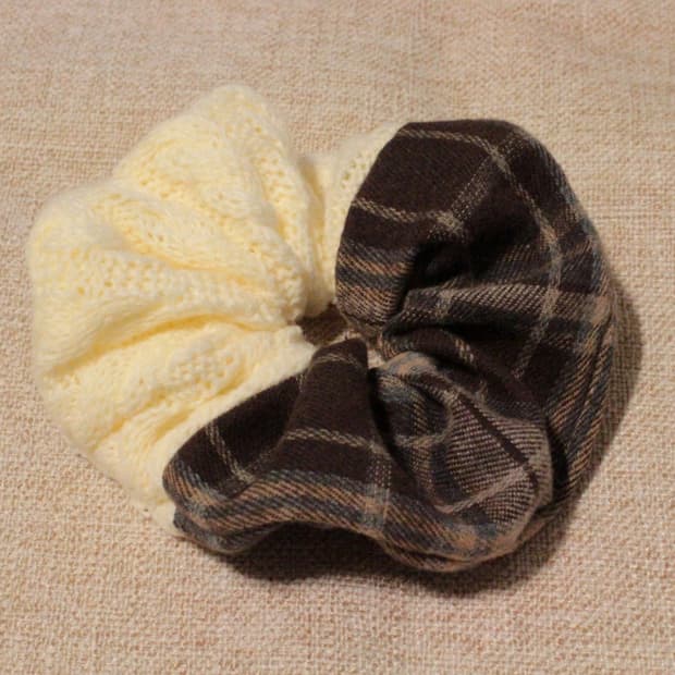 핸드메이드 모리걸 꽈배기니트 스크런치