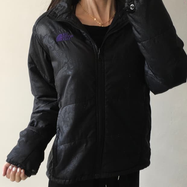 노스페이스 가슴로고 경량패딩