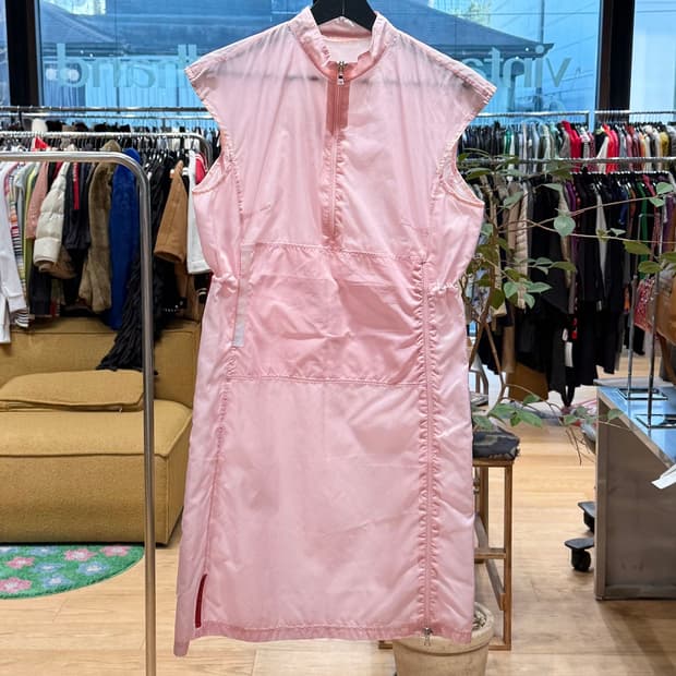 프라다 핑크 폴리아미드 슬리브리스 미디 원피스 