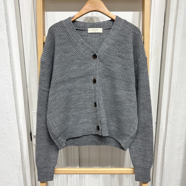 [새상품] 육육걸즈 여성 하찌 니트 가디건