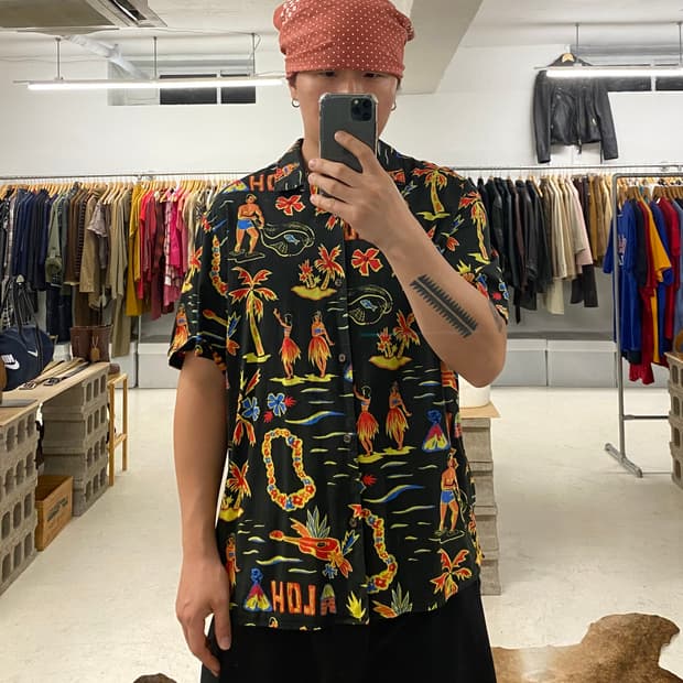 American Eagle Outfitters hawaian shirts