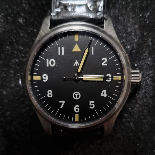 [SEESTERN] 씨스턴 파일럿 시계 블랙 (새상품)