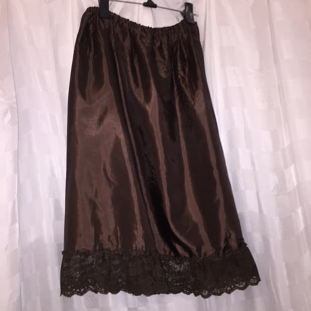 JPN Vintage 브라운 새틴 레이스 슬립 스커트