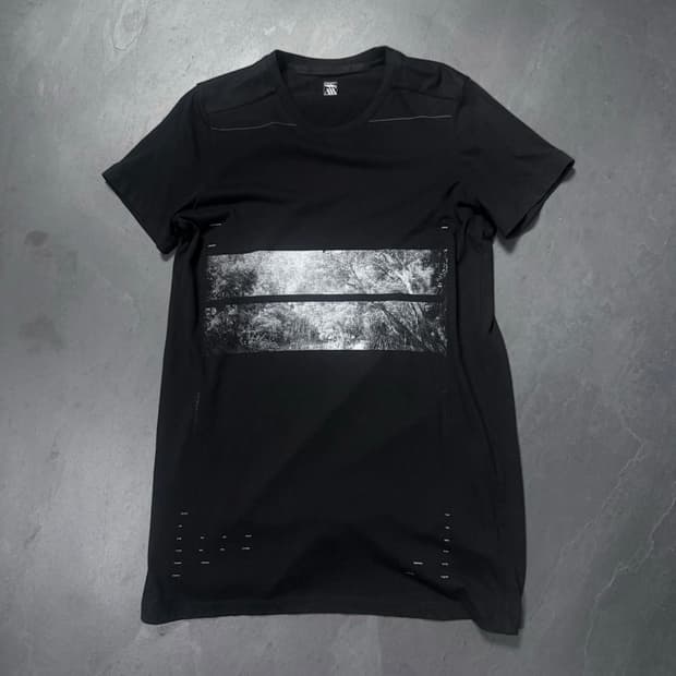JULIUS 16FW [ beast; ] Zeitgeber T Shirt