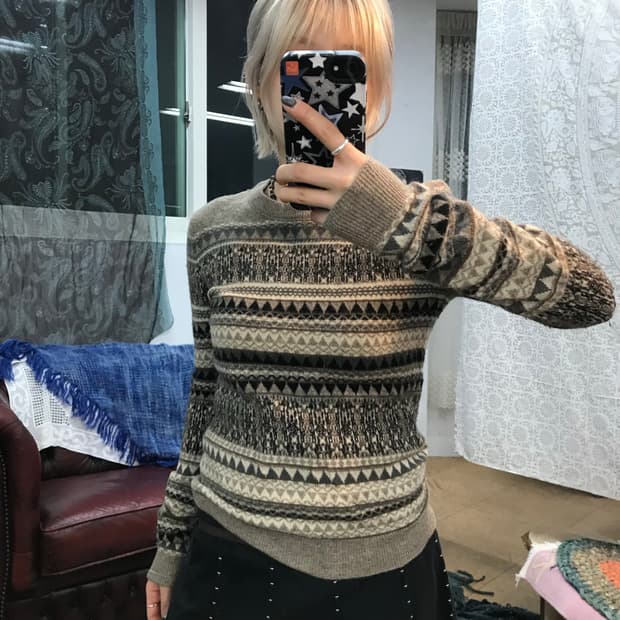 써스데이아일랜드 여성 에스닉 니트 