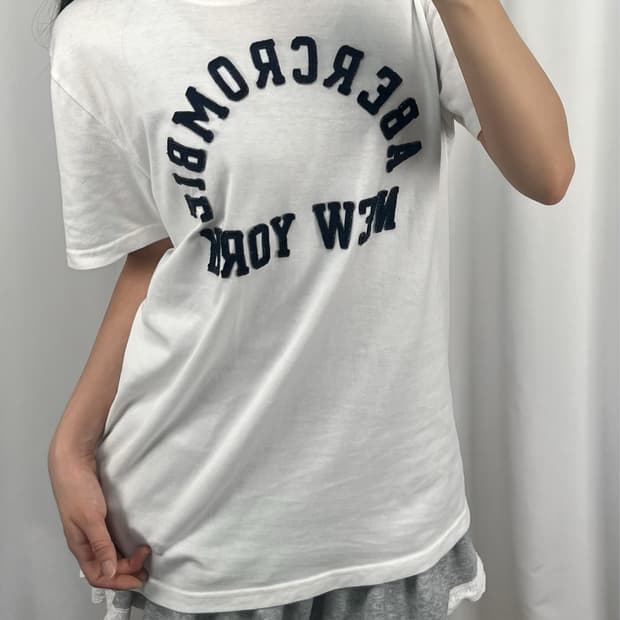 아베크롬비 빅로고 화이트 반팔