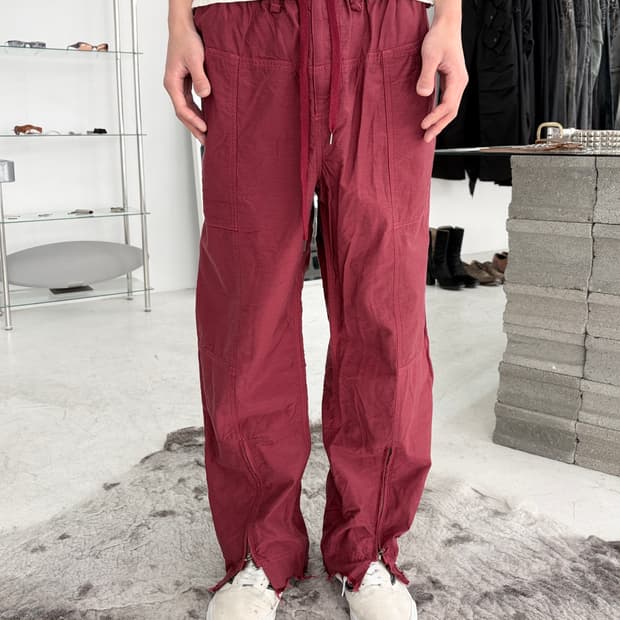 이로쿼이 디스트레스드 베이커 지퍼 팬츠