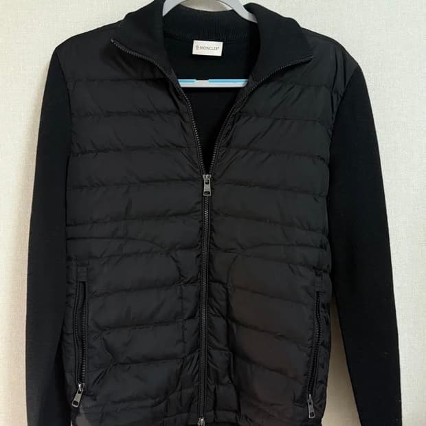 24년식 몽클레어 트리콧 니트패딩 (김현우)