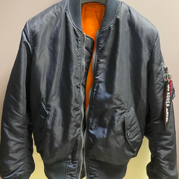 알파인더스트리 ma-1자켓 m사이즈(상태 최상)