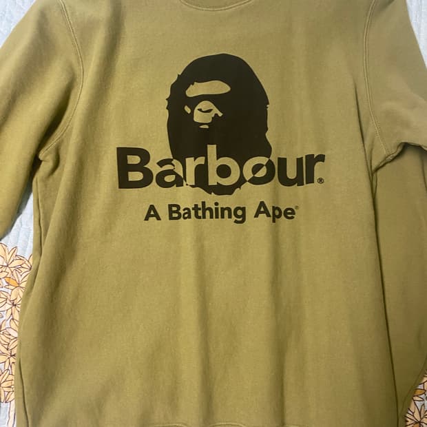 베이프 바버 콜라보 맨투맨