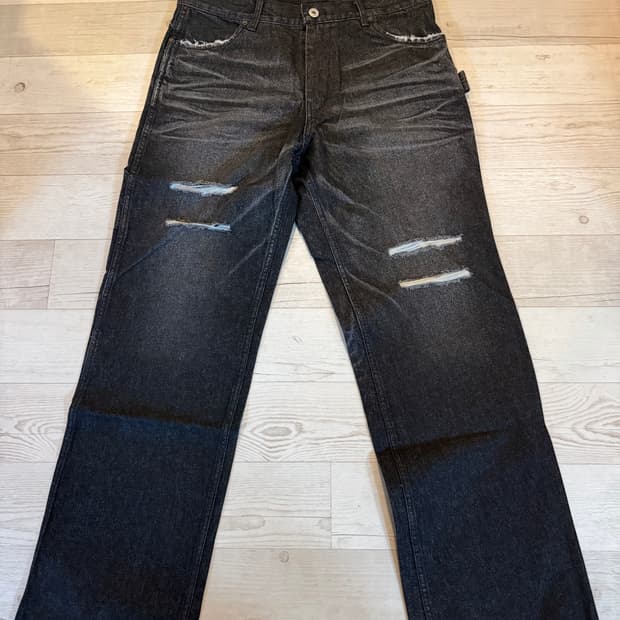 블랙아웃 첫발매 데님