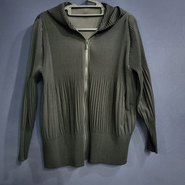 플리츠미 시그니처 솔리드 후드 집업 자켓